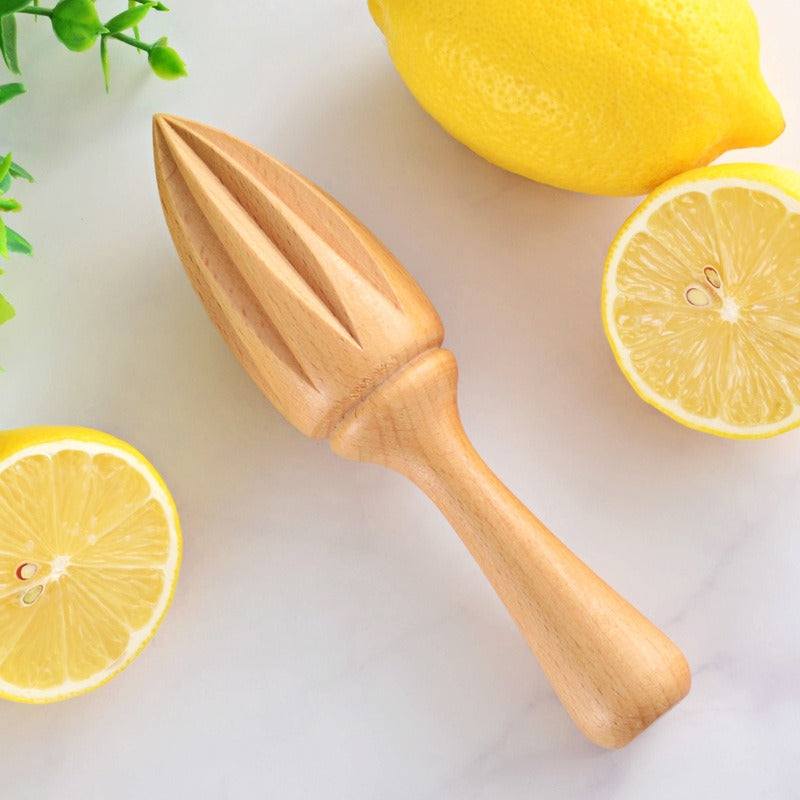 Presse-Citron Manuel en Bois de Hêtre – Élégant et Naturel