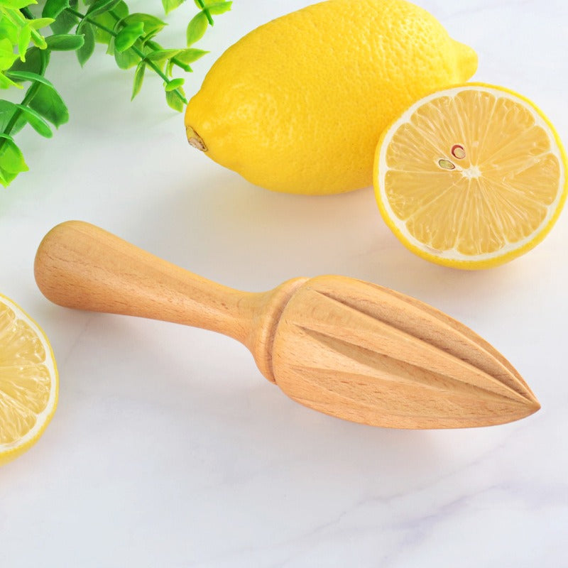 Presse-Citron Manuel en Bois de Hêtre – Élégant et Naturel