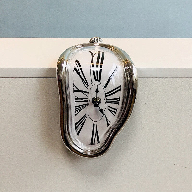 Horloge Déco Fondue – Style Surréaliste & Vintage avec Chiffres Romains