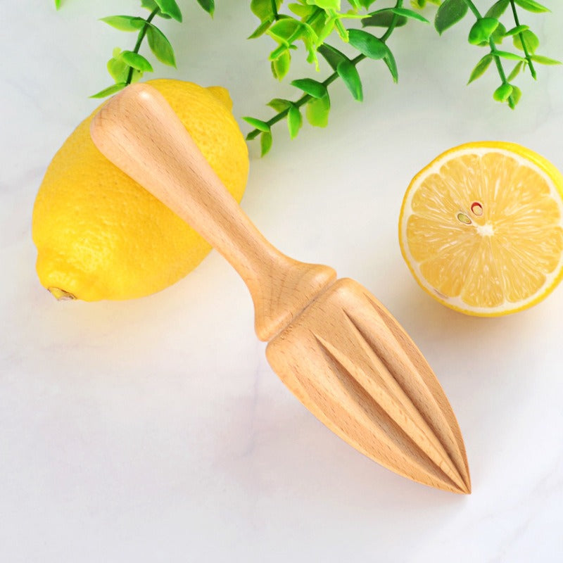 Presse-Citron Manuel en Bois de Hêtre – Élégant et Naturel