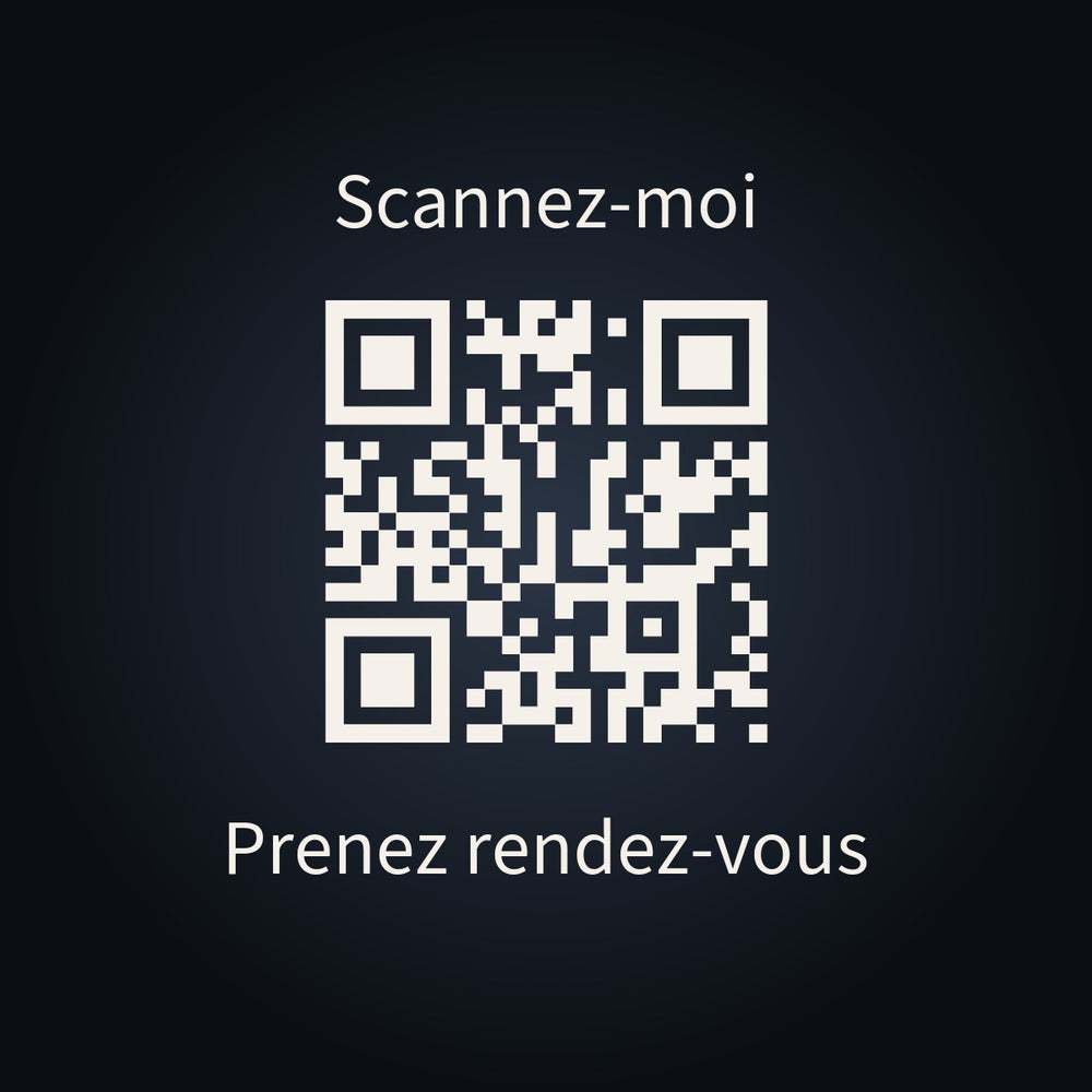 Sticker QR code personnalisé découpé, blanc sur fond sombre, avec les lignes Scannez-moi et Prenez rendez-vous